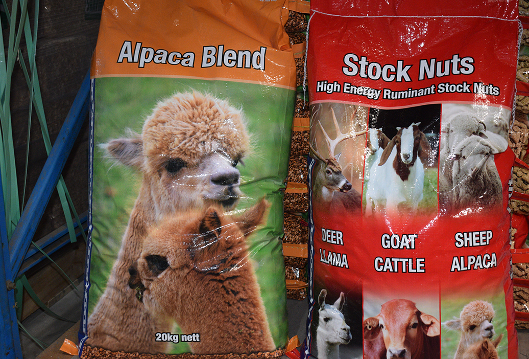 Alpaca Feed & Supplies Sanders Fodder Farm, Garden, Horse & Pet